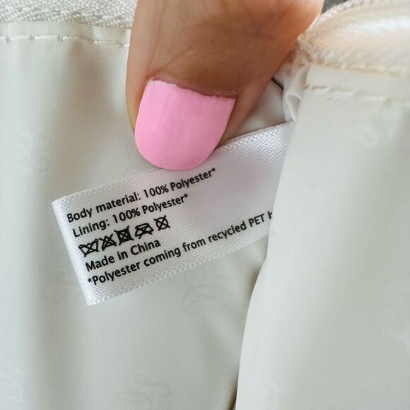 GUERLAIN Paris White Bee Emblem Textured Cosmetic Pouch Recycled Polyester NWT - Picture 7 of 7